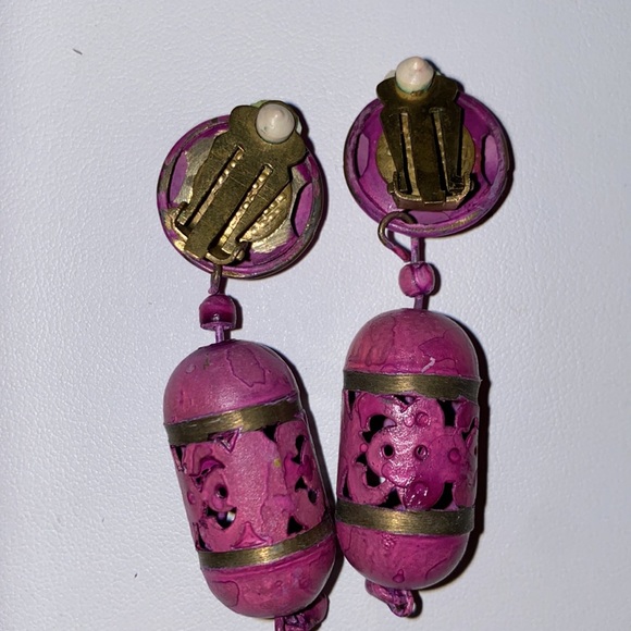 Light Purple Metal Clip Dangling Earrings - Picture 4 of 11